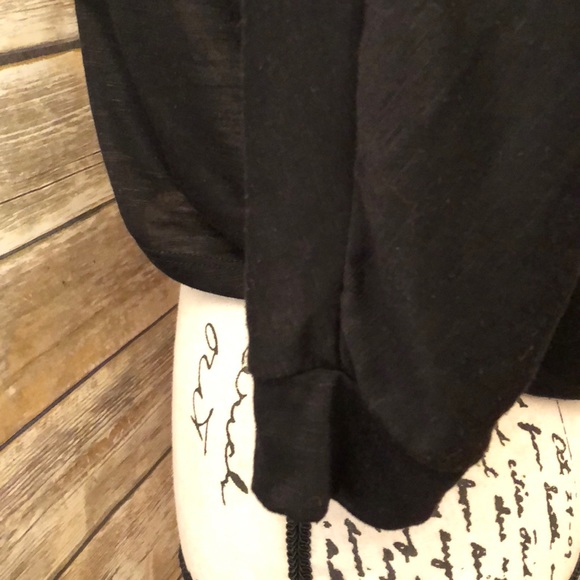 Love rocks high low kiss crop top - Picture 5 of 6